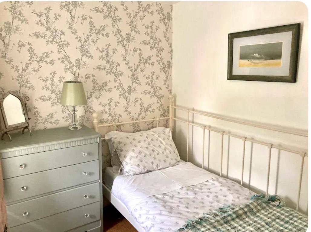 Anglesey Traditional 2 Bed Stone Cottage With Ev Amlwch Экстерьер фото